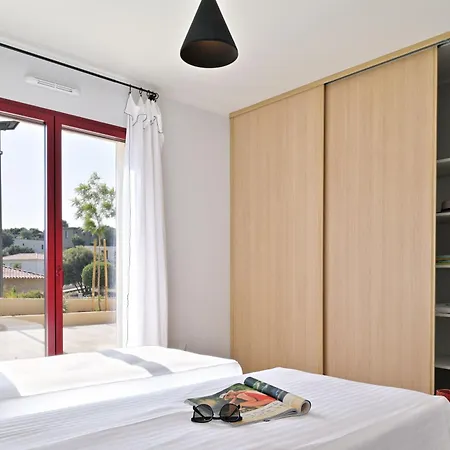 Les Volets Rouges - Duplex De Standing Avec Piscine فيلة *