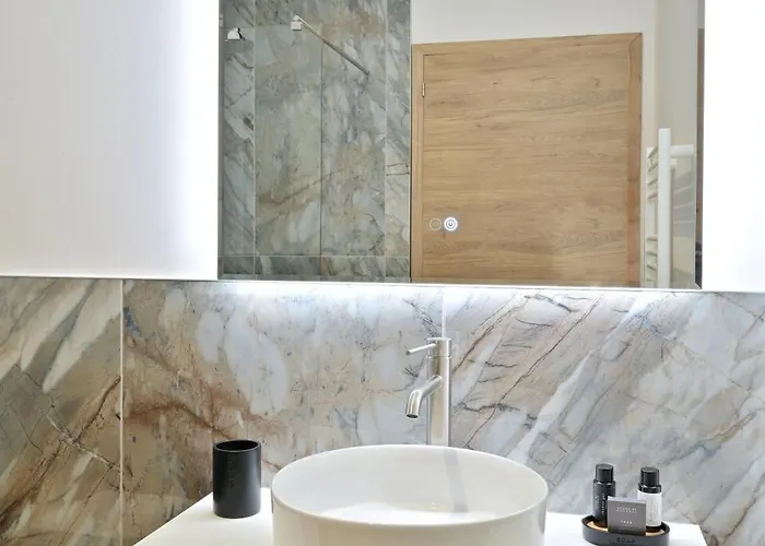 Les Volets Rouges - Duplex De Standing Avec Piscine Oletta (Corsica)