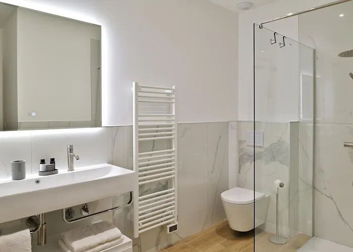 Vila Les Volets Rouges - Duplex De Standing Avec Piscine