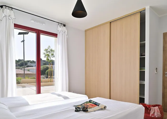 Les Volets Rouges - Duplex De Standing Avec Piscine Vila *