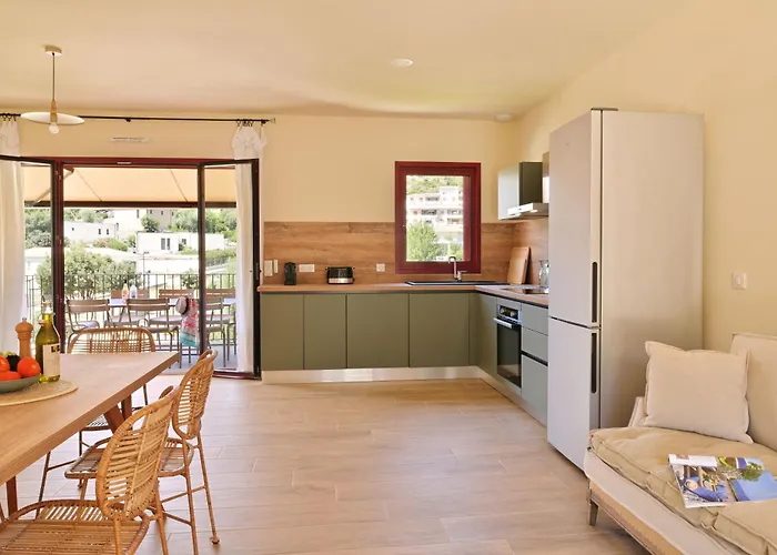 Les Volets Rouges - Duplex De Standing Avec Piscine Vila *