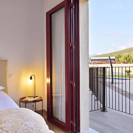 Résidence Les Volets Rouges - Duplex De Standing Avec Piscine Villa *